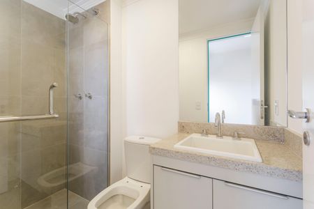 Apartamento à venda com 76m², 2 quartos e 2 vagasBanheiro da Suíte 1