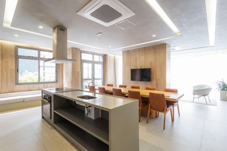 Apartamento à venda com 76m², 2 quartos e 2 vagasÁrea gourmet