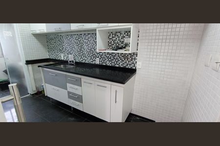 Apartamento à venda com 68m², 3 quartos e 2 vagasCozinha