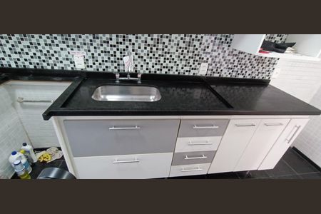 Apartamento à venda com 68m², 3 quartos e 2 vagasCozinha