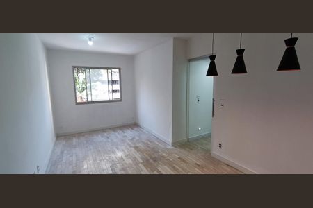 Apartamento à venda com 68m², 3 quartos e 2 vagasSala