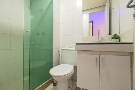Apartamento para alugar com 70m², 3 quartos e 1 vagaDetalhe do Banheiro Social