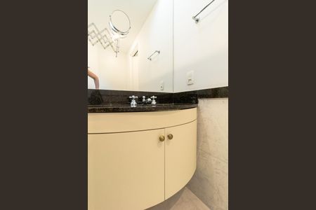 Apartamento para alugar com 52m², 2 quartos e 1 vaga Apartamento para alugar com 52m², 2 quartos e 1 vagaBanheiro da Suíte 2