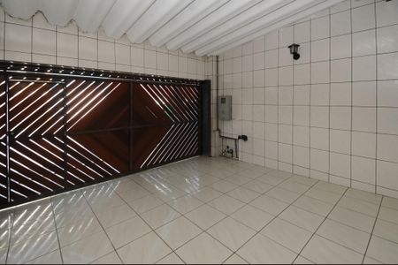 Casa à venda com 150m², 3 quartos e 2 vagas Casa à venda com 150m², 3 quartos e 2 vagasGaragem
