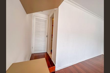 Apartamento à venda com 200m², 2 quartos e 2 vagas Apartamento à venda com 200m², 2 quartos e 2 vagasCobertura