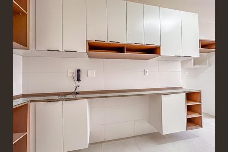 Apartamento à venda com 200m², 2 quartos e 2 vagas Apartamento à venda com 200m², 2 quartos e 2 vagasCozinha