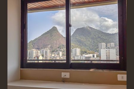 Apartamento à venda com 200m², 2 quartos e 2 vagas Apartamento à venda com 200m², 2 quartos e 2 vagasQuarto vista