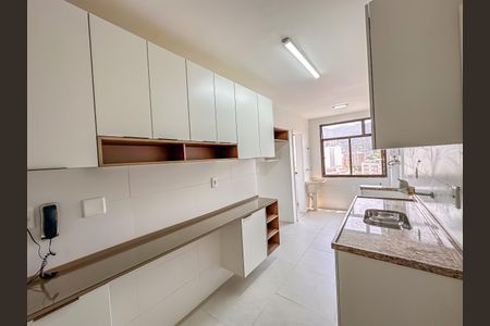 Apartamento à venda com 200m², 2 quartos e 2 vagas Apartamento à venda com 200m², 2 quartos e 2 vagasCozinha