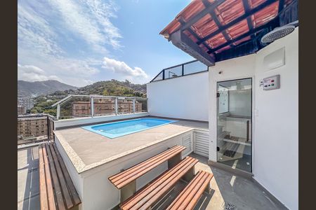 Apartamento à venda com 200m², 2 quartos e 2 vagas Apartamento à venda com 200m², 2 quartos e 2 vagasÁrea Externa