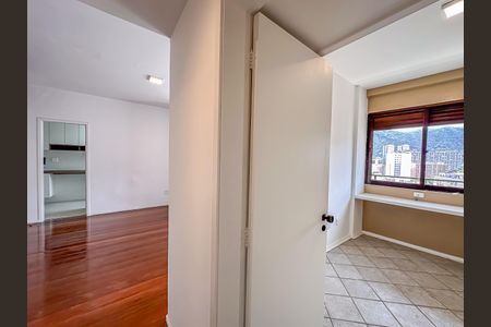 Apartamento à venda com 200m², 2 quartos e 2 vagas Apartamento à venda com 200m², 2 quartos e 2 vagasCorredor