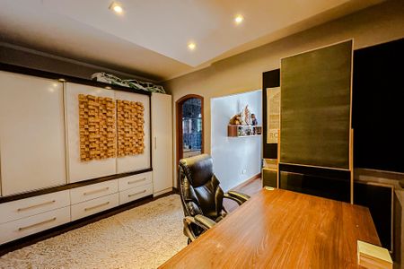 Casa à venda com 100m², 3 quartos e 2 vagasQuarto 1 - Suíte