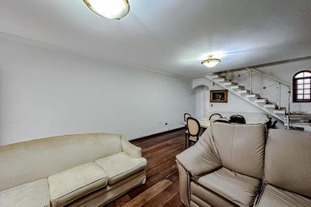 Casa à venda com 100m², 3 quartos e 2 vagasSala