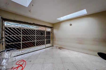 Casa à venda com 100m², 3 quartos e 2 vagasGaragem