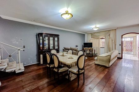 Casa à venda com 100m², 3 quartos e 2 vagasSala