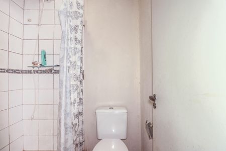 Casa de condomínio à venda com 107m², 4 quartos e 2 vagas Casa de condomínio à venda com 107m², 4 quartos e 2 vagasBanheiro da Suíte