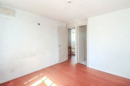 Casa de condomínio à venda com 107m², 4 quartos e 2 vagas Casa de condomínio à venda com 107m², 4 quartos e 2 vagasSuíte