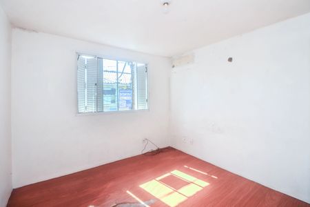 Casa de condomínio à venda com 107m², 4 quartos e 2 vagas Casa de condomínio à venda com 107m², 4 quartos e 2 vagasSuíte