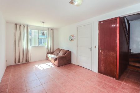 Casa de condomínio à venda com 107m², 4 quartos e 2 vagas Casa de condomínio à venda com 107m², 4 quartos e 2 vagasSala