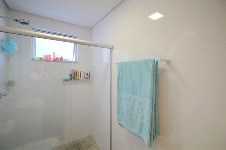 Apartamento à venda com 120m², 3 quartos e 4 vagasBanheiro da Suíte