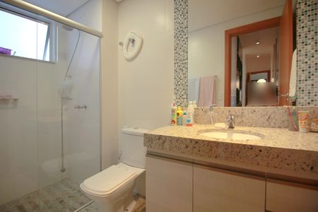 Apartamento à venda com 120m², 3 quartos e 4 vagasBanheiro