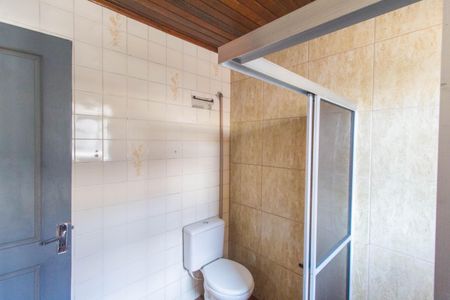 Casa à venda com 240m², 5 quartos e 3 vagasBanheiro da Suíte