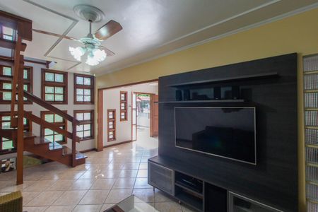 Casa à venda com 240m², 5 quartos e 3 vagasSala