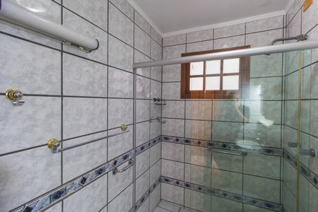 Casa à venda com 240m², 5 quartos e 3 vagasBanheiro 2