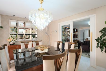 Casa à venda com 290m², 4 quartos e 5 vagasSala de Jantar
