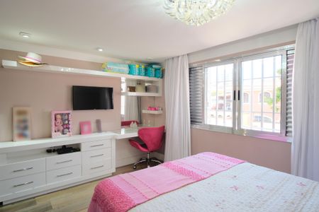 Casa à venda com 290m², 4 quartos e 5 vagasSuíte 1