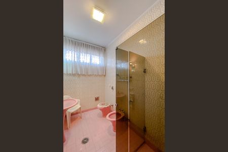 Casa à venda com 268m², 3 quartos e 4 vagasBanheiro Social