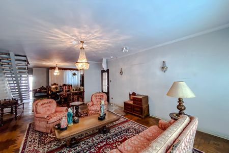 Casa à venda com 268m², 3 quartos e 4 vagasSala