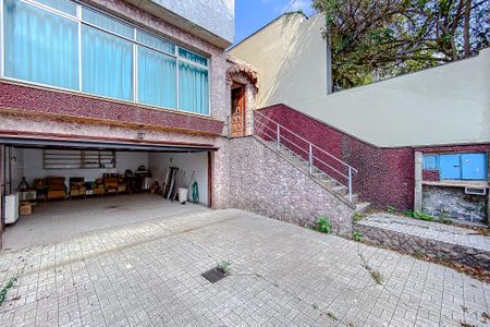 Casa à venda com 268m², 3 quartos e 4 vagasGaragem