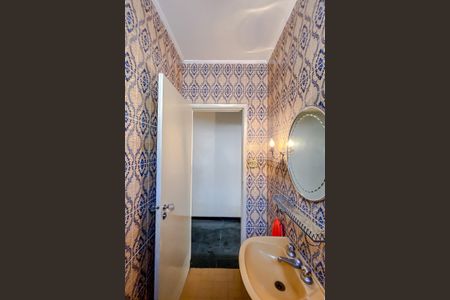 Casa à venda com 268m², 3 quartos e 4 vagasLavabo