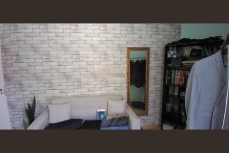 Casa à venda com 64m², 2 quartos e 2 vagas