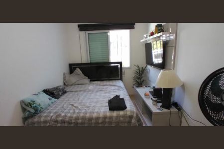 Casa à venda com 64m², 2 quartos e 2 vagas