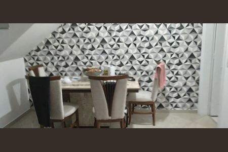 Casa à venda com 64m², 2 quartos e 2 vagas