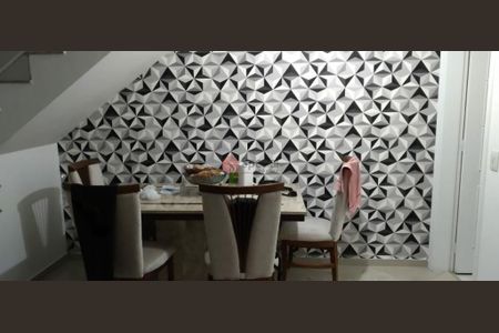 Casa à venda com 64m², 2 quartos e 2 vagas