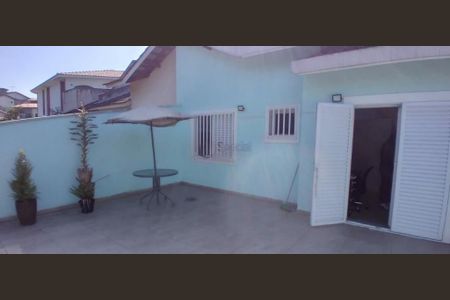 Casa à venda com 64m², 2 quartos e 2 vagas