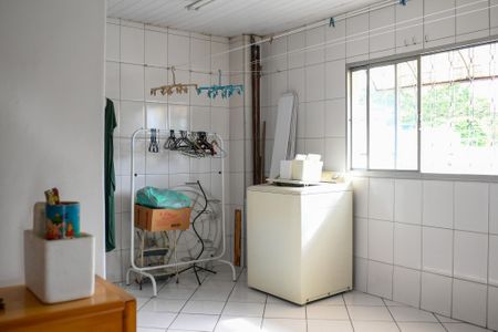 Casa à venda com 160m², 3 quartos e 1 vagaÁrea de Serviço