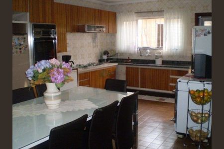 Casa à venda com 182m², 3 quartos e 2 vagas