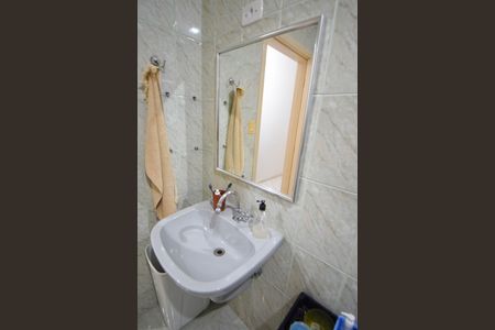 Casa à venda com 280m², 3 quartos e 2 vagasBanheiro 