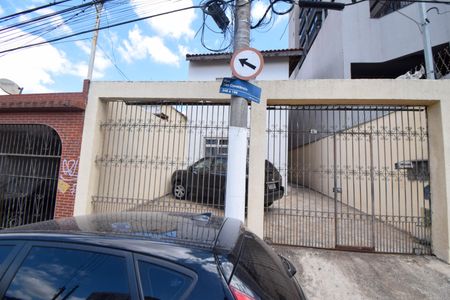 Casa à venda com 280m², 3 quartos e 2 vagasFachada