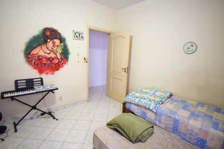 Casa à venda com 280m², 3 quartos e 2 vagasQuarto 2