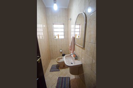 Casa à venda com 280m², 3 quartos e 2 vagasLavabo