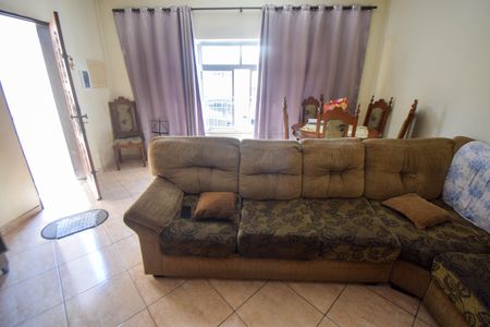 Casa à venda com 280m², 3 quartos e 2 vagasSala