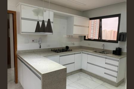 Apartamento à venda com 200m², 3 quartos e 3 vagas