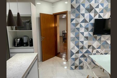 Apartamento à venda com 200m², 3 quartos e 3 vagas