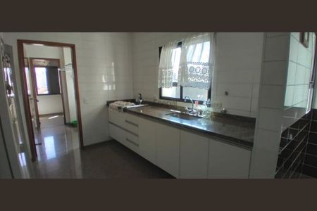 Apartamento à venda com 188m², 4 quartos e 3 vagas