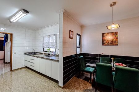 Apartamento à venda com 188m², 4 quartos e 3 vagasCozinha