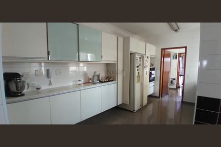 Apartamento à venda com 188m², 4 quartos e 3 vagas